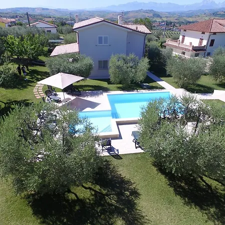 Country house Torri Torano Nuovo